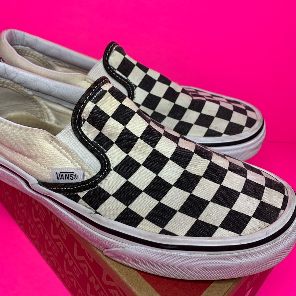 checkerboard vans